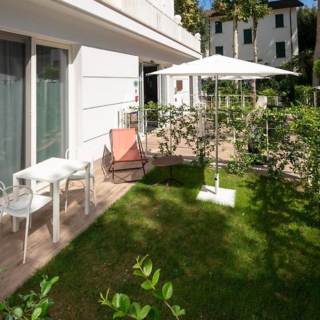 Aparthotel Elegance Riccione Esterno foto