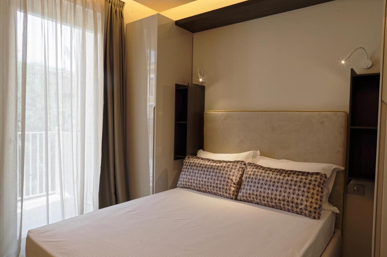 Aparthotel Elegance Riccione Esterno foto