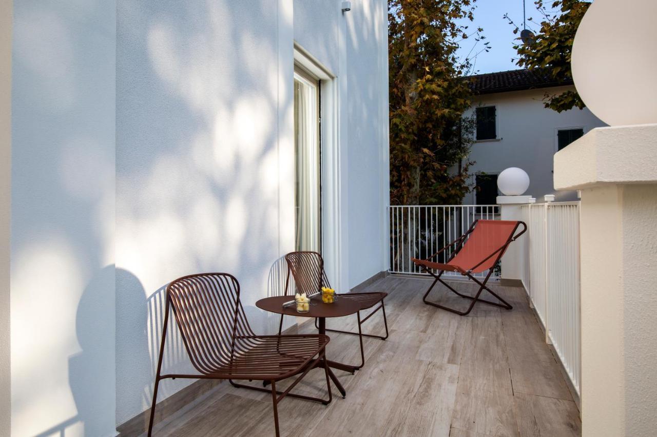 Aparthotel Elegance Riccione Esterno foto