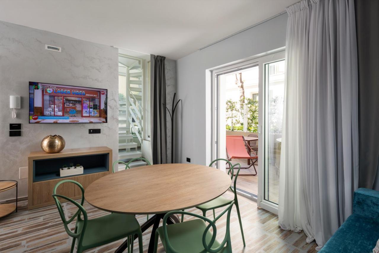 Aparthotel Elegance Riccione Esterno foto