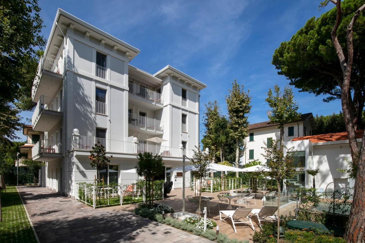Aparthotel Elegance Riccione Esterno foto