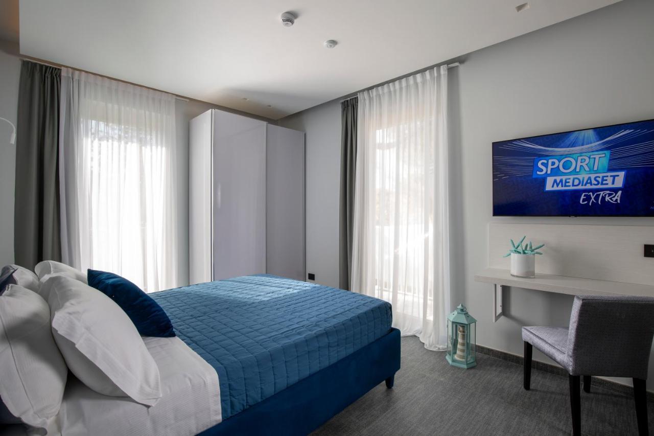 Aparthotel Elegance Riccione Esterno foto