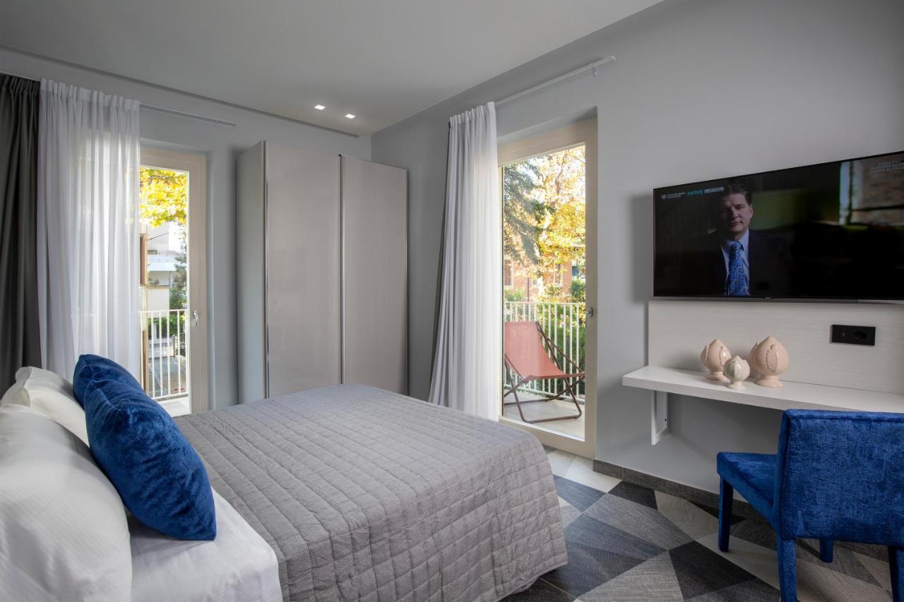 Aparthotel Elegance Riccione Esterno foto