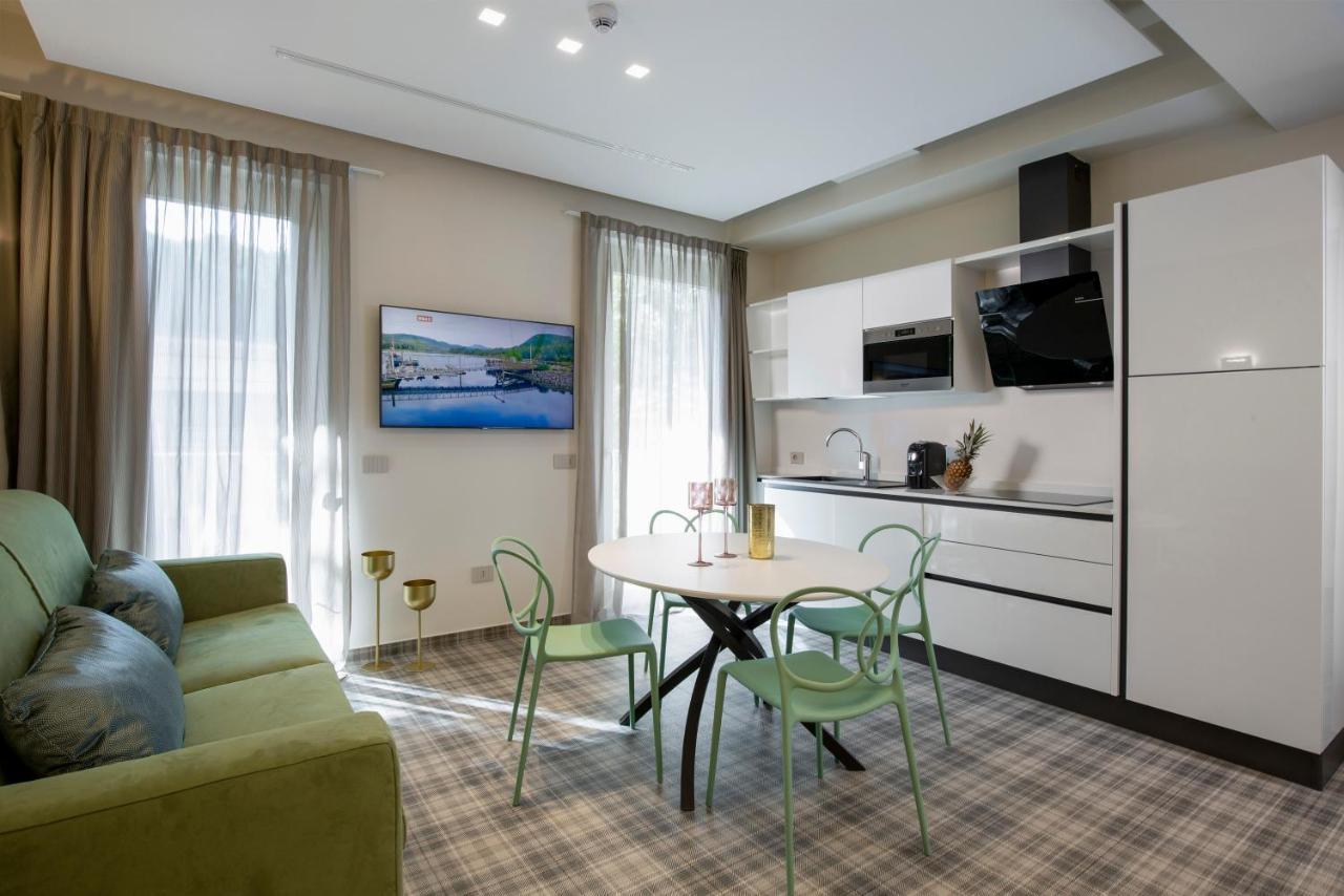 Aparthotel Elegance Riccione Esterno foto