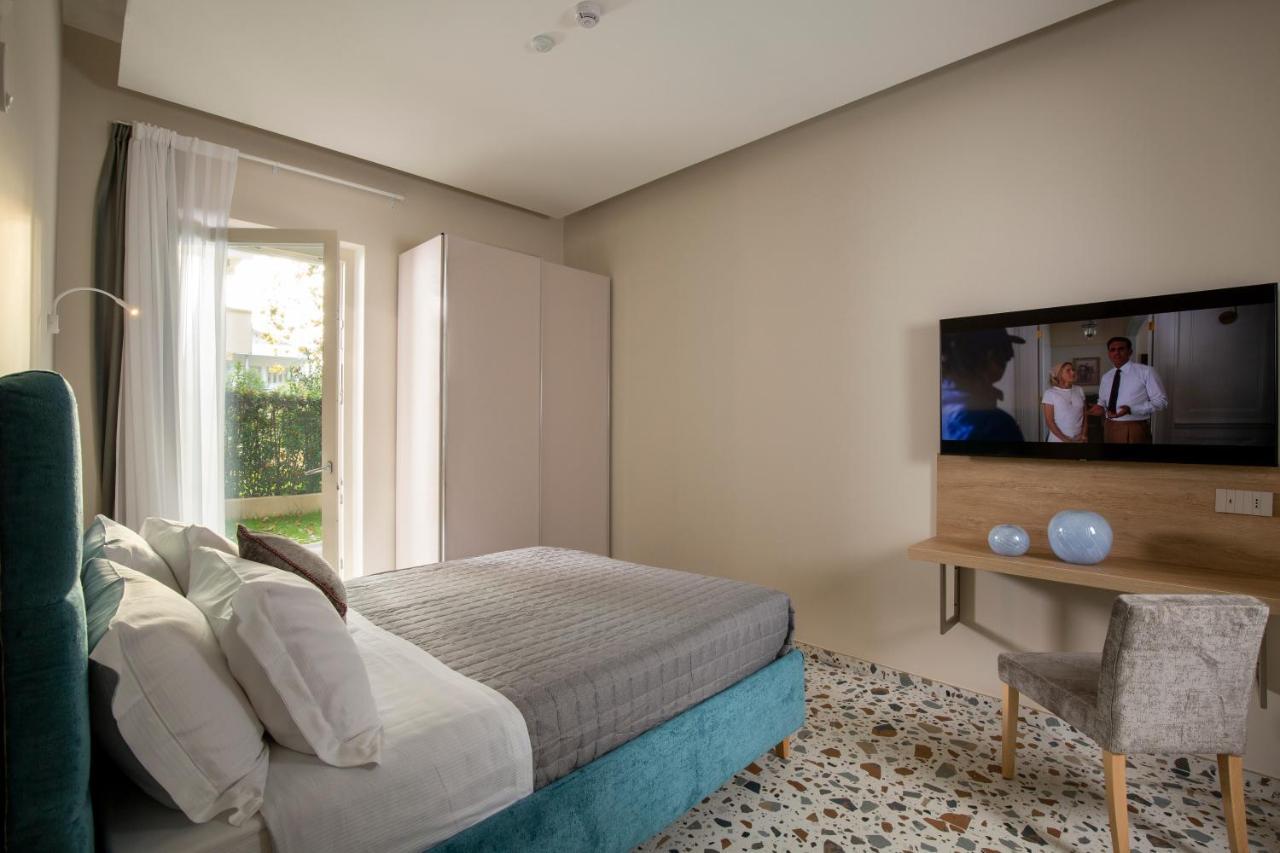 Aparthotel Elegance Riccione Esterno foto
