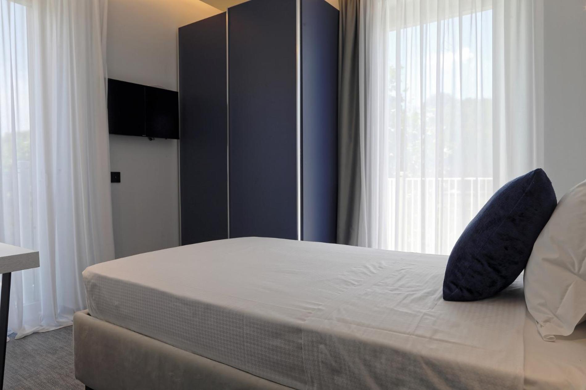 Aparthotel Elegance Riccione Camera foto